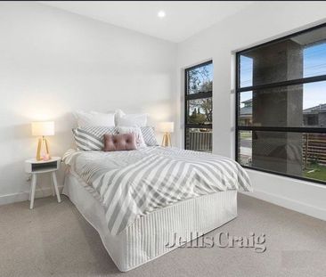 2/42 Graham Street, Newport - Photo 1