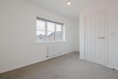 Lakeside North, Scunthorpe, DN16 - Photo 2