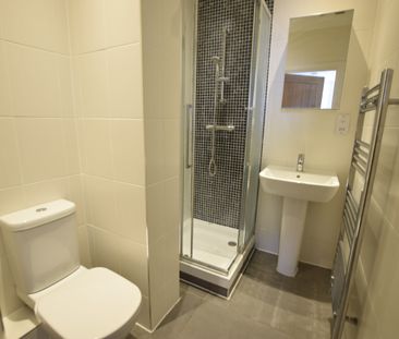 Studio flat to rent in St Peters Road, Bournemouth, BH1 - Photo 4