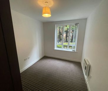 Flat to rent on - Photo 3