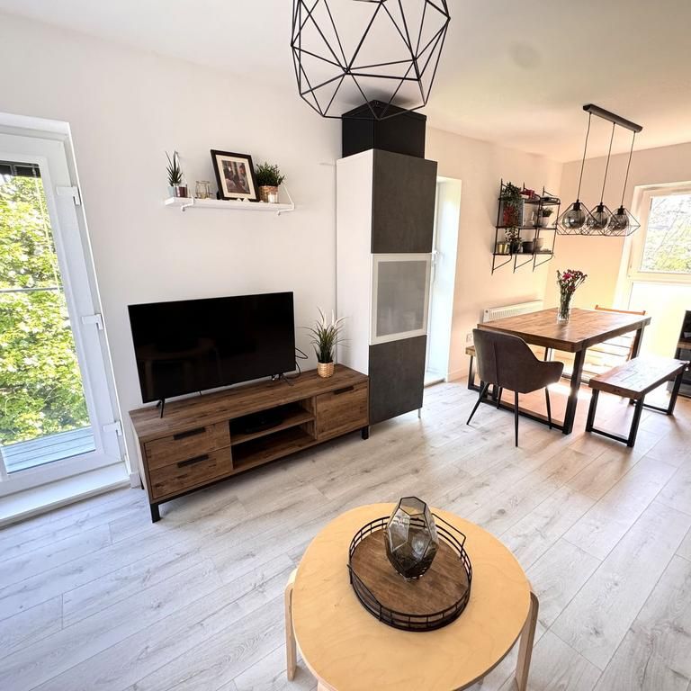 3 bedroom flat to rent - Photo 1