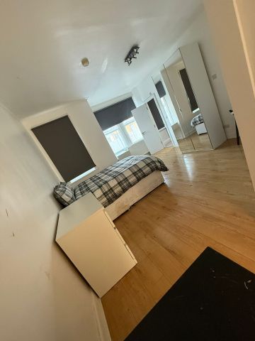 Room in a Shared House, Ivy Road, NW2 - Photo 3