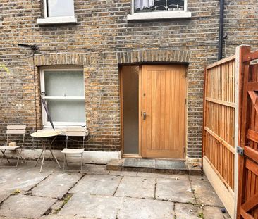 1 Bed Flat, Battersea Rise, SW11 - Photo 5