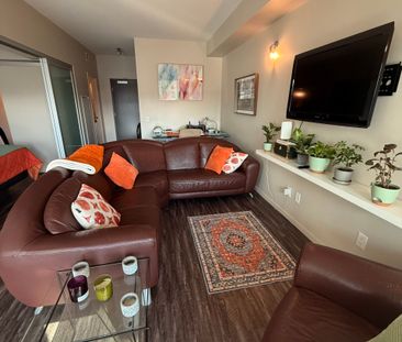 Sole on St. Paul – Great Location - Photo 6