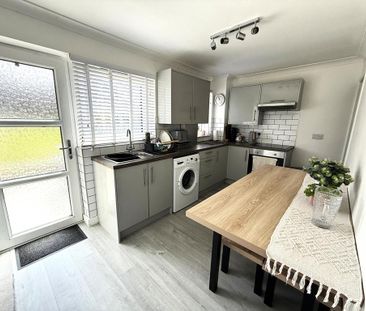 2 bedroom terraced house to rent - Photo 3