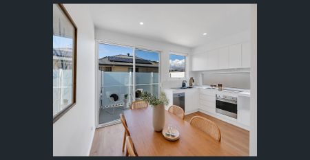 Brand new home in perfect location - Photo 2