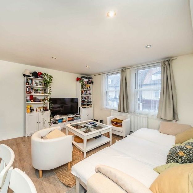 Merton High Street - Photo 1