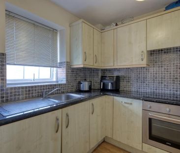 2 bedroom flat to rent - Photo 6