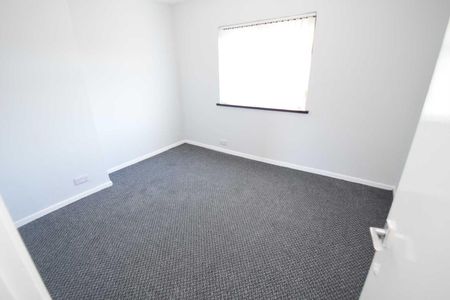 31 Torrens Avenue, BT14 6HZ - Photo 3