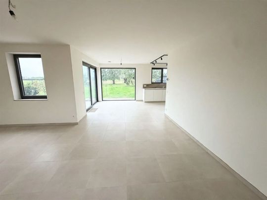 Huis te huur in Nieuwkerken-Waas met 3 slaapkamers - Photo 1