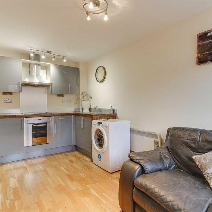 1 bedroom apartment to rent - Photo 1