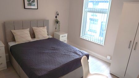 Hawkins Street, Liverpool. - Photo 3