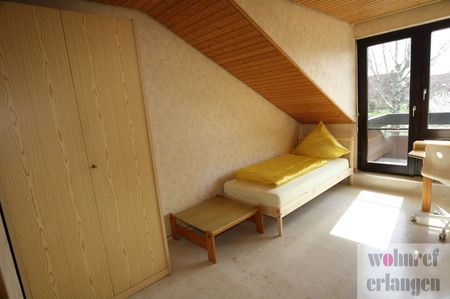 Schönes Einfamilienhaus mit 4,5 Zimmer, sowie Garten und Terrasse in Nürnberg-Großgründlach - Photo 2