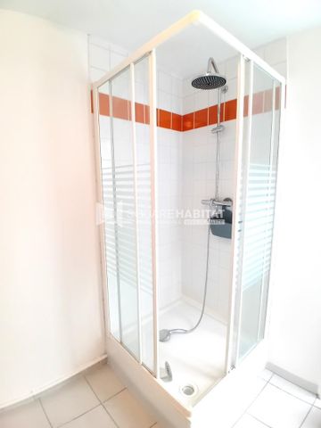 Location Appartement 2 pièces 47m² LA MADELEINE 59110 - Photo 5