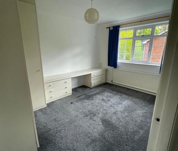 4 bedroom terraced house to rent - Photo 2