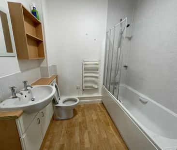 2 bedroom apartment to rent - Photo 6