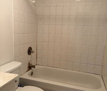 For Lease - 299 Goldenwood Road Unit# lower, Toronto, Ontario - Photo 5