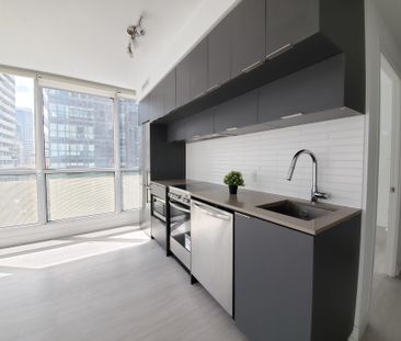 For Lease - 181 Dundas Street Unit# 1110, Toronto, Ontario - Photo 2