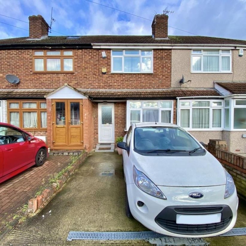 Coronation Road, Hayes, UB3 4JU - Photo 1