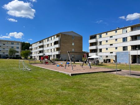 Åslidsgatan, Vålberg - Photo 2