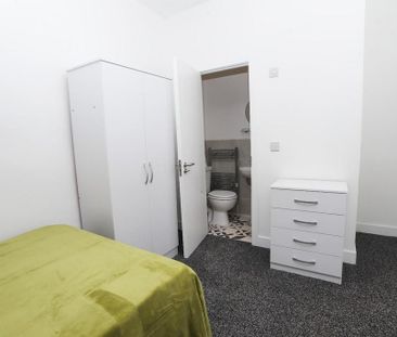 5 bedroom terraced house to rent - Photo 4