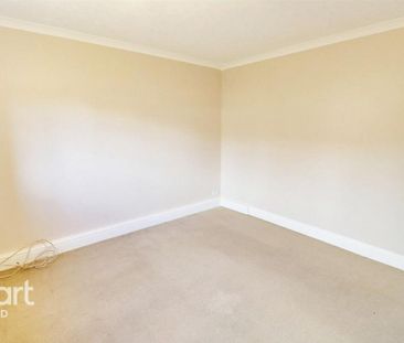 2 bedroom maisonette to rent - Photo 5