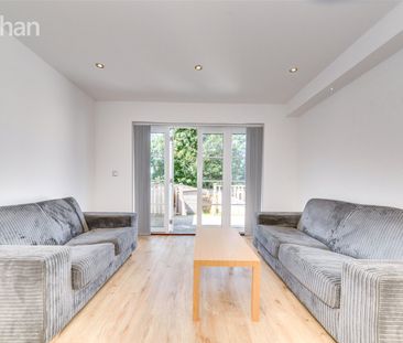 4 bedroom terraced house to rent - Photo 2