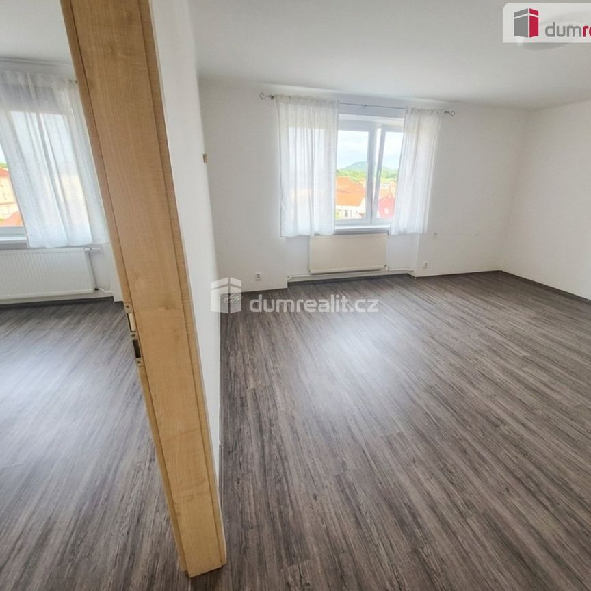 Pronájem bytu 3+1 66 m² - Photo 1