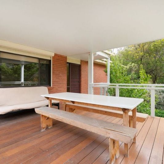3 Bedroom Home Amongst the Treetops - Photo 1
