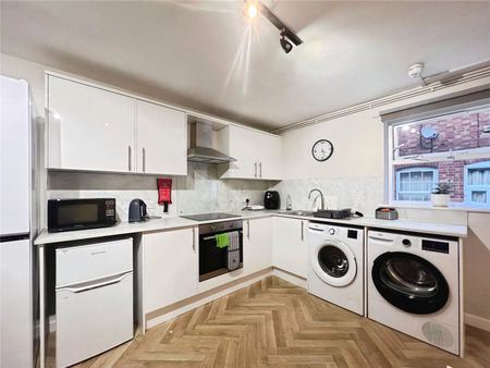 studio to rent Ravenstone, 7 St. Andrews Road, Droitwich, Worcestershire, WR9 - Photo 5