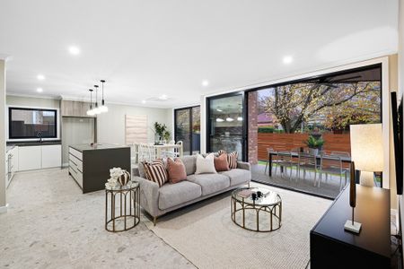 Exceptional Contemporary Living In Abury Cbd - Photo 4