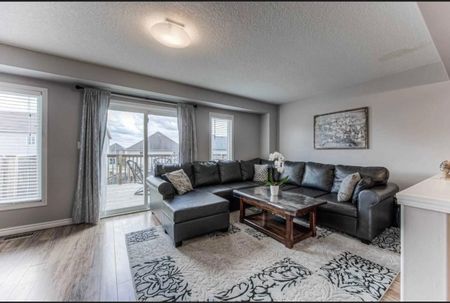 For Lease - 1231 Countrystone Drive Unit# Main & 2nd, Kitchener, Ontario - Photo 3