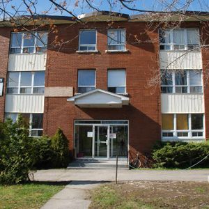 Appartement étudiant - 2 1/2 - en face du campus de l'université de sherbrooke - Photo 2