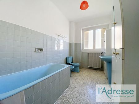 Location Appartement 3 pièces 84m² - Photo 4