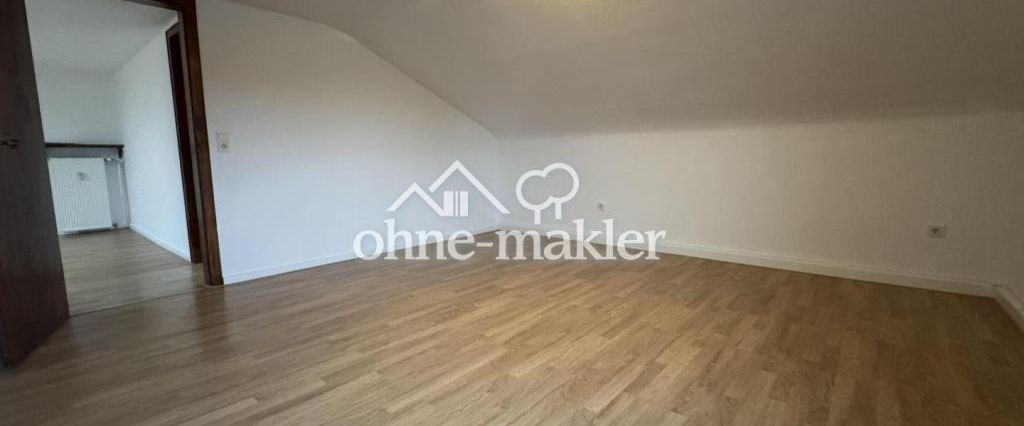 Gemütliche DG-Wohnung in Herkenrath für Familie oder WG - Photo 1