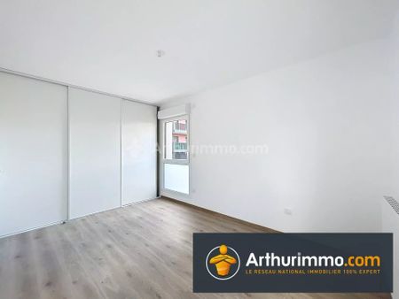 Location Appartement 3 pièces 65 m2 à Clermont-Ferrand - Photo 2