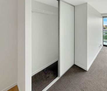 Manukau, 2 bedrooms UNFURNISHED - Photo 4