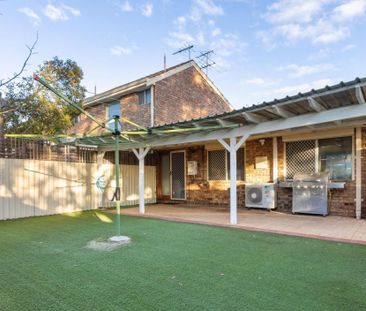 2 BEDROOM AND 1 BATHROOM UNIT IN BENTLEY! - Photo 2