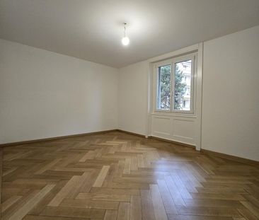 Quartier sous-gare : charmant appartement de 2.5 pièces au rez - Foto 4