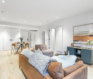 Live at Vertus’ newest Canary Wharf address: spacious, fully furnis... - Photo 5