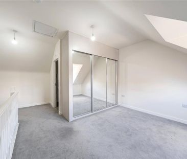 3 bedroom townhouse to rent - Photo 2