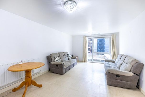 3 bedroom flat to rent - Photo 1