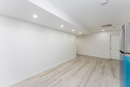 For Lease - 226 Mactier Drive Unit# Bsmt, Vaughan, Ontario - Photo 3