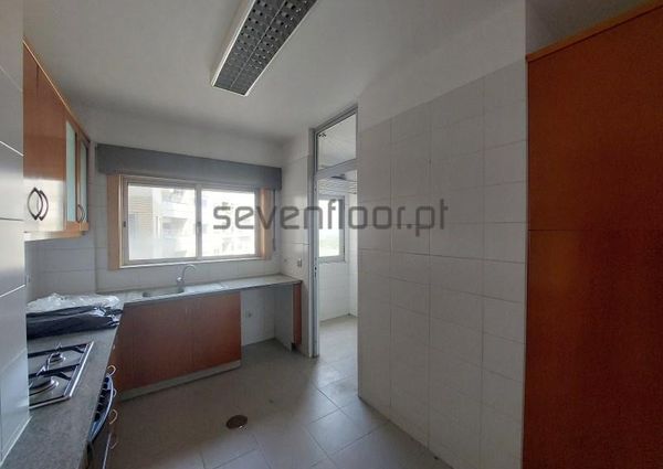 Apartamento T2+1 em Porto