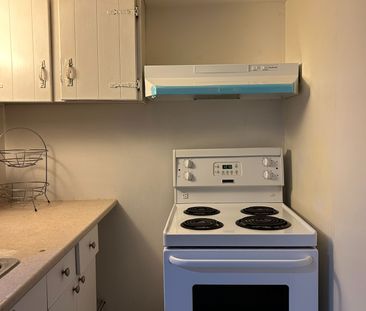 For Lease - 23 Pineway Blvd Boulevard Unit# Suite A, Toronto, Ontario - Photo 1