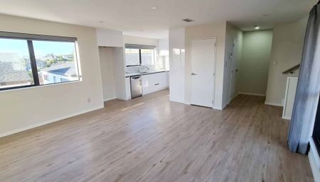 Maintenance Free 3 Bedroom Home - Photo 4