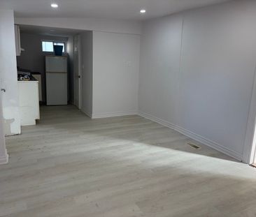 For Lease - 475 D'arcy Street Unit# C, Newmarket, Ontario - Photo 3