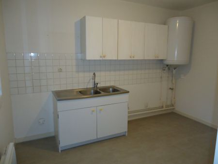 Location Appartement 3 pièces 70m² NEVERS 58000 - Photo 3
