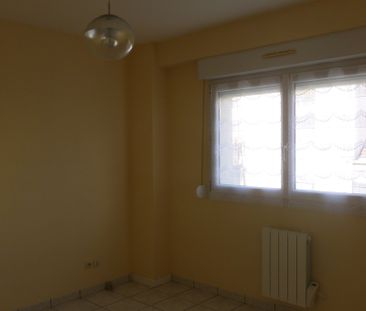 Appartement type 2 de 34.72 m2 situé au 1er étage, secteur Clairmar... - Photo 3