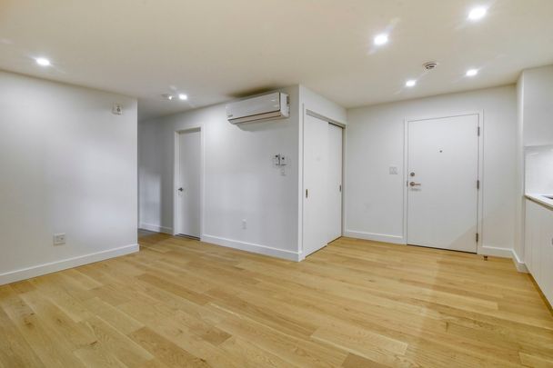 10 Rosemount Avenue - Photo 1